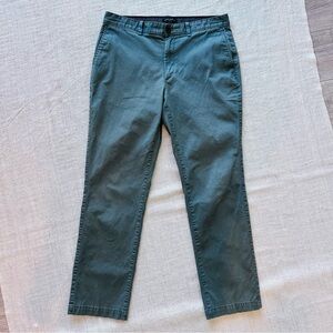 Banana Republic Men's Olive Chinos waist 34